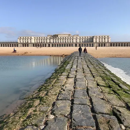 Panoramic Seaview With Free Private Garage Apartment Ostend